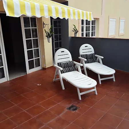Piso Terraza アパート